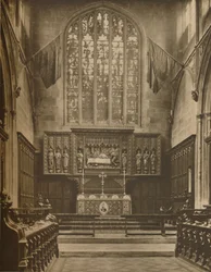 Presbiterio y ventana este de St. Margarets, Westminster, c1935