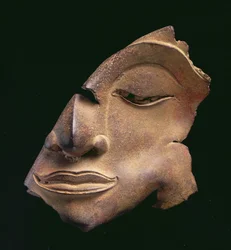 Cabeza (bronce)