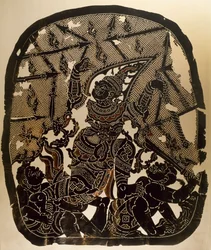 Escena del teatro de sombras Nang Yai que representa a Virunjambang, general del ejército de Dasakantha, panel de cuero tallado, Tailandia, civilización tailandesa