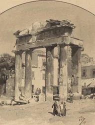 Puerta del mercado antiguo