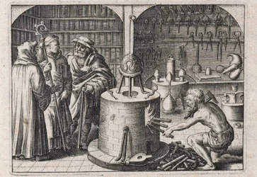 Tres eruditos conversan en el taller de alquimia, con horno e instrumentos - Grabado de Theodore de Bry (1528-1598), para el tratado de alquimia ""Tripus avreus, hoc est, Tres tractatus chymici selectissimi"" de Michael Maier (1569-1622)