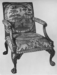 Sillón de caoba Chippendale con tapicería de bordado