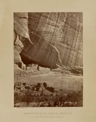 Ancient Ruins in the Cañon de Chelle, N.M. (No. 11, Geographical Explorations and Surveys West of the 100th Meridian) (Ruinas antiguas en el Cañón de Chelle, Nuevo México)