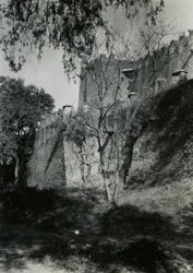 Muro exterior de la Iglesia de Nuestra Señora María de Sión, Axum, Etiopía, fotografía de Ugo Monneret de Villard.