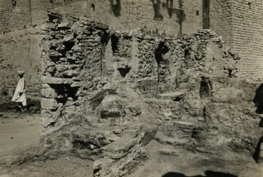 Ruinas de la iglesia del Monasterio de San Simeón, Asuán, Egipto, fotografía de Ugo Monneret de Villard