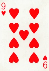 9 de corazones de una baraja de cartas de Goodall & Son Ltd., c1940