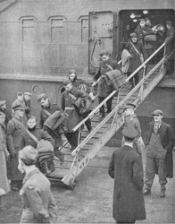 Un Esquema Aéreo del Imperio Revisado, 1939, 1940