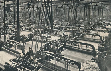Un taller de tejido, c. 1917