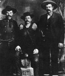 Una fotografía disputada del ladrón de trenes y forajido Sam Bass, c1877-1878 1954