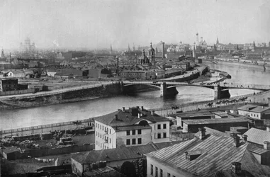 Vista general de Moscú, mostrando el Kremlin, 1915