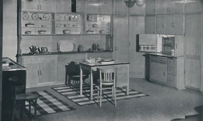 Una cocina arreglada y equipada por Heal & Son, Ltd. de Londres, 1942