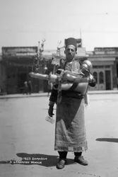 Un vendedor de limonada, Damasco, Siria, c. 1920s-c. 1930s