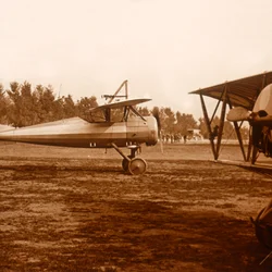 Un avión despegando, c1914-c1918