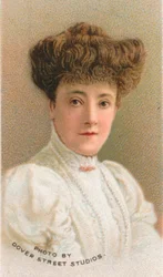 Adelina Patti 1843-1919, cantante de ópera nacida en España, 1911