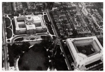 Vista aérea de la Biblioteca del Congreso, Washington DC, EE.UU., desde un zepelín
