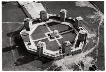 Vista aérea del Memorial de Tannenberg, cerca de Olsztynek, Polonia, desde un Zeppelin, c1931 1933