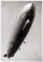 Dirigible LZ127 Graf Zeppelin, visto desde abajo, 1933