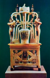 Jarrón de perfume de alabastro de la tumba de Tutankamón, siglo XIV a.C.
