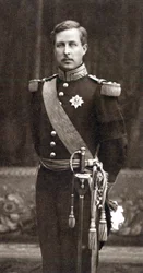 Alberto I 1875-1934, Rey de los Belgas desde 1909, en uniforme militar