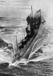 Submarino americano Preparación a toda velocidad, Primera Guerra Mundial, 1914-1918, c1920