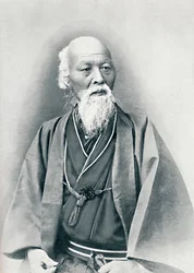Un anciano doctor japonés con traje de gala, 1902