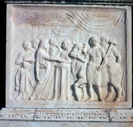 Un altar dedicado al culto imperial romano, siglo I