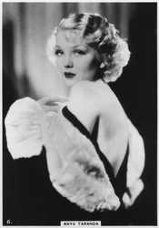 Anya Taranda, modelo, corista y actriz estadounidense, c1938