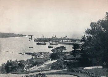 Vista general del puerto de Ardglass, 1895