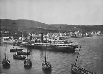 Ardrishaig - El vapor Columba en el muelle de Ardrishaig, 1895