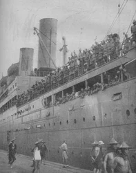 En Singapur, las tropas indias llegan para participar en la defensa del gran puerto fortaleza, 1941