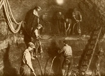 Trabajando en el Nuevo Túnel Mersey, c1930