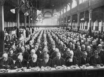 En la cena, Asilo de St Marylebone, Londres, c1901 1903