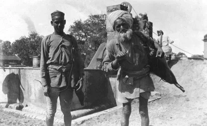 Bhistis, o Portadores de Agua, Agra, India