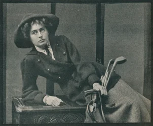 Gorra negra, c. 1910