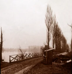 Puente sobre el río Ailette, norte de Francia, c1918