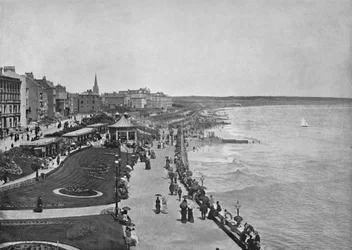 Bridlington - Mirando hacia abajo el Princes Parade, 1895
