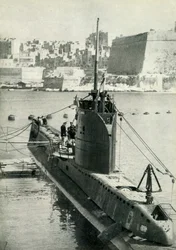 Submarino británico en Malta, Segunda Guerra Mundial, 1945