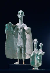 Estatuas de madre e hijo de bronce, cultura nurágica, Siniscola, Cerdeña, siglo IX-VI a.C.