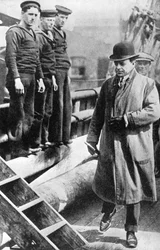 Capitán Scott, explorador polar británico, en el Terra Nova, c1900s-c1910s 1936