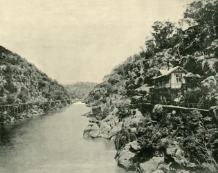 Cataract Gorge, desde el puente, Launceston, 1901