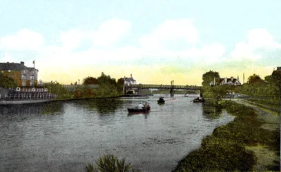 Puente de Caversham, Berkshire, siglo XX