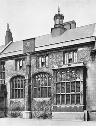 Charterhouse. Exterior del Salón, con Bahía, 1925