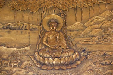 Pagoda budista Chua Thiep Long. Buda Shakyamuni sentado en la pose de meditación. Thay Ninh. Vietnam