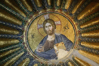 Iglesia de San Salvador de Chora. Mosaico del techo de Cristo Pantocrátor (en gloria), Estambul, Turquía