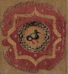Segmento Circular con Estrella de Ocho Puntas y Pájaro, 600s - 700s