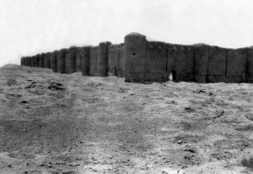 Murallas de la ciudad, Samarra, Mesopotamia, 1918