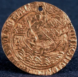 Moneda Korabelnik del Zar Iván III, Reverso: Gobernante en su barco, 1471-1490