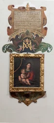 Iglesia colegiata. Interior. Pintura Madonna con el niño, óleo sobre lienzo. Una pintura mural la leyenda (leyenda sobre Nuestra Señora del Patrocinio)