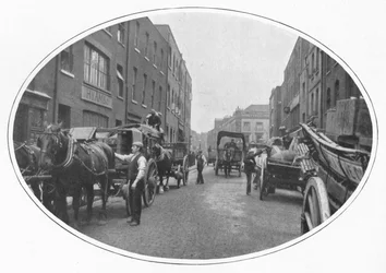 Comenzando el trabajo, Osborn Street, Whitechapel, Londres, c1903