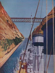Completado en 1893, el Canal de Corinto, 1937
